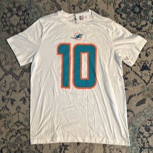 Nikes men’s Tyreek Hill T-shirt